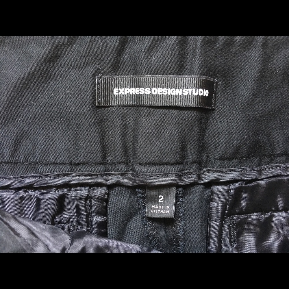 Express Studio Shorts - Picture 3 of 6